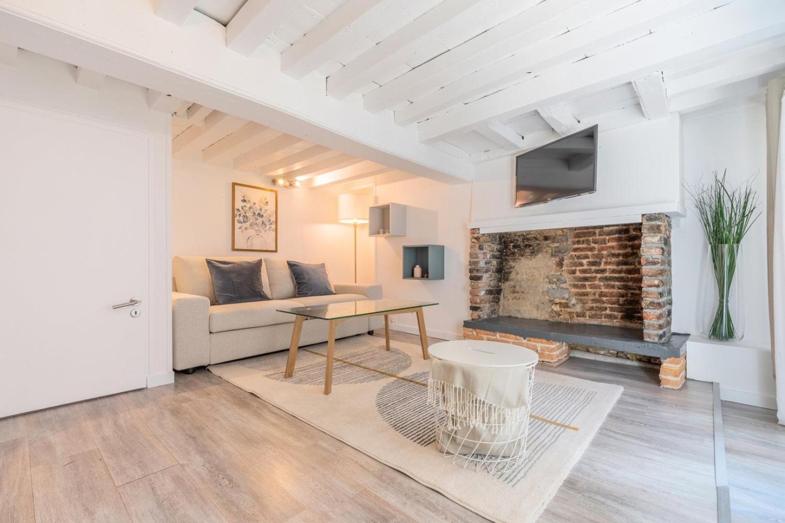 Atypical Triplex Near Grand Place With Terrace Lille Exteriör bild