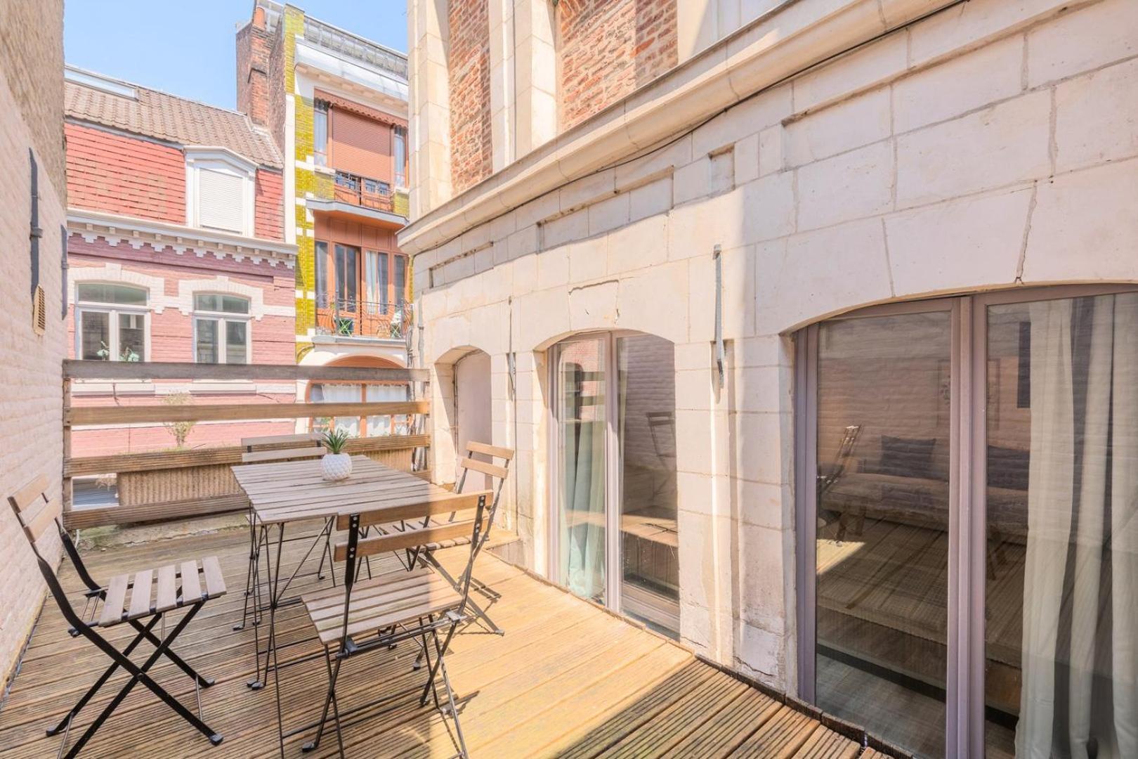 Atypical Triplex Near Grand Place With Terrace Lille Exteriör bild
